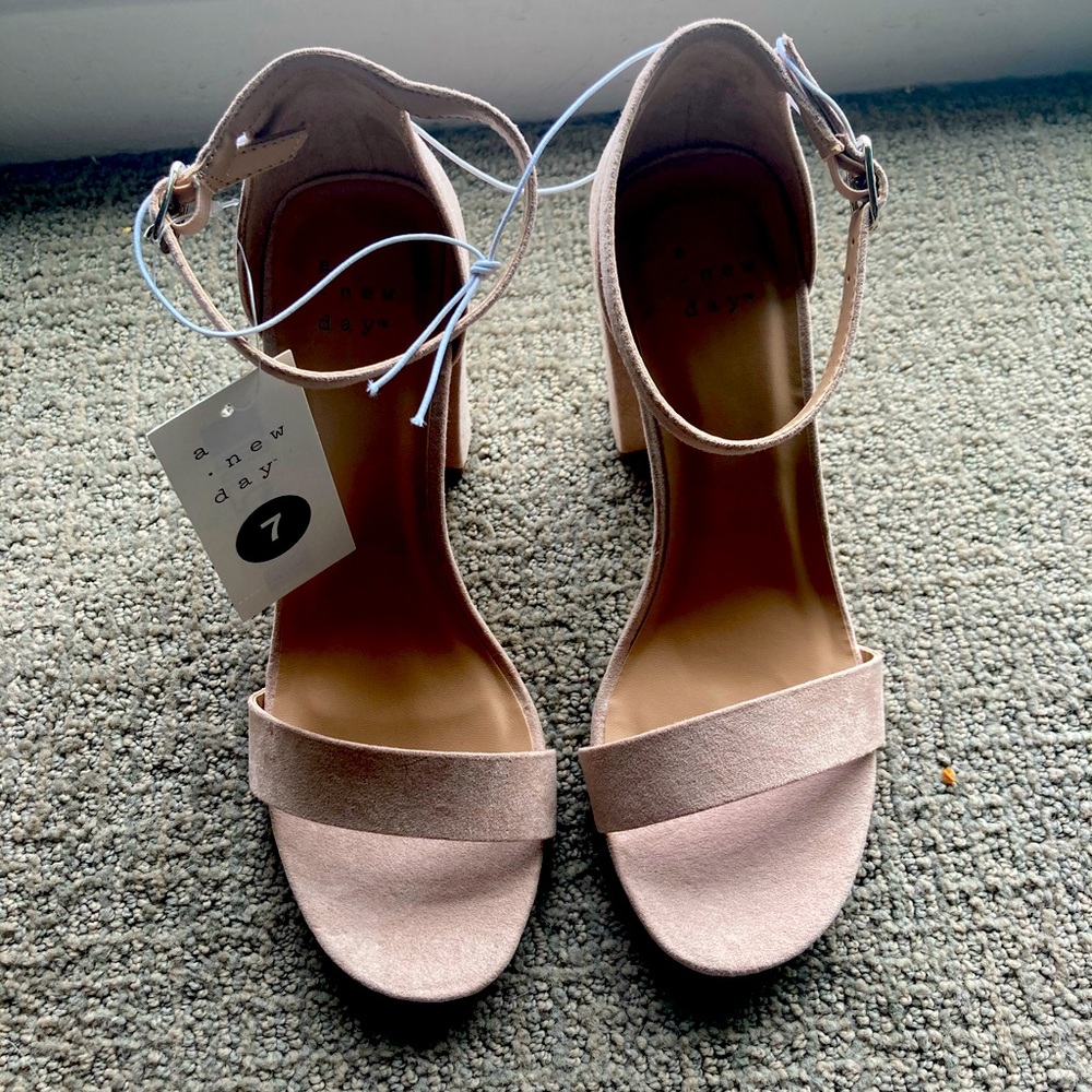 NWT Ema High Block Heel Pumps (Blush color)